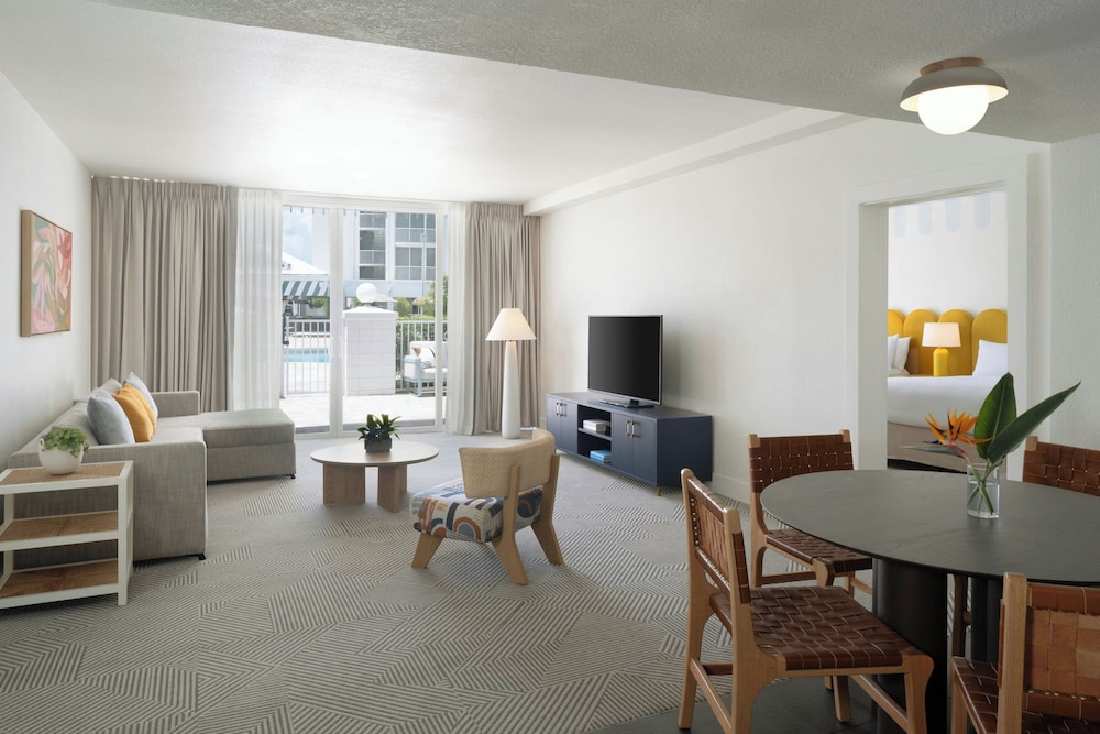 Renaissance Orlando Resort – Disney Springs® Area — Hotel rooms in Lake Buena Vista, Florida