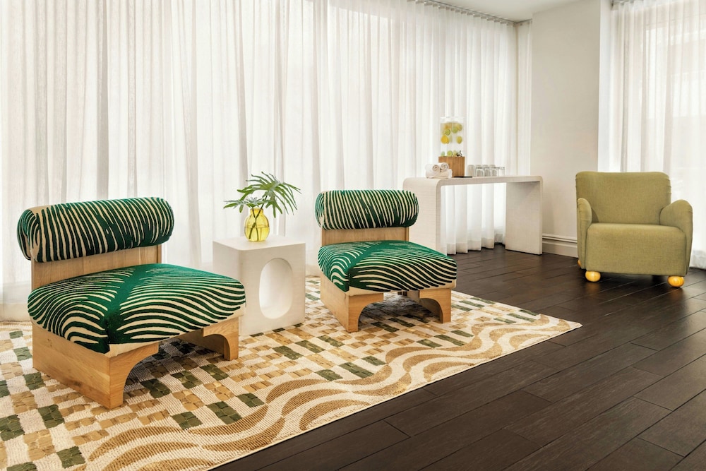 Renaissance Orlando Resort – Disney Springs® Area — Hotel rooms in Lake Buena Vista, Florida