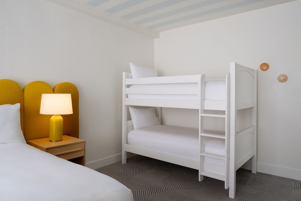 Renaissance Orlando Resort – Disney Springs® Area — Hotel rooms in Lake Buena Vista, Florida