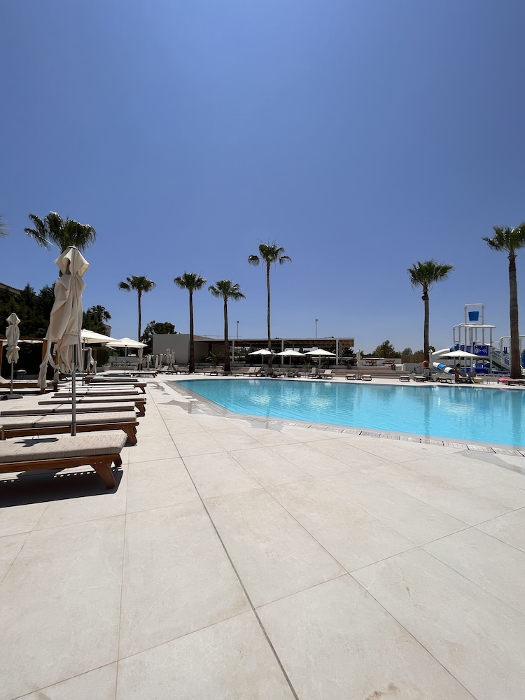 Toxotis Hotel — Swimming pool in Protaras, Famagusta Region