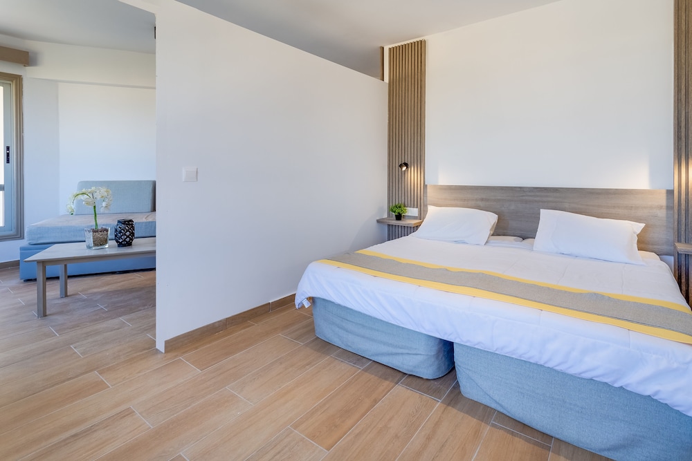 Toxotis Hotel — Hotel rooms in Protaras, Famagusta Region