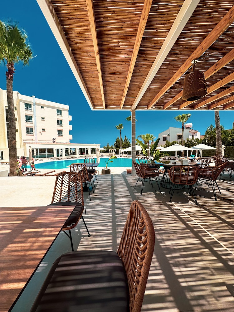 Toxotis Hotel — Swimming pool in Protaras, Famagusta Region