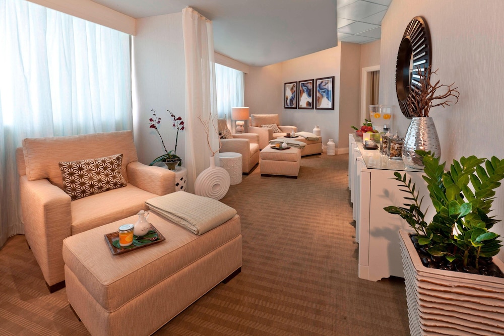 Sheraton Orlando Lake Buena Vista Resort - NEWLY RENOVATED! — Hotel rooms in Orlando, Florida