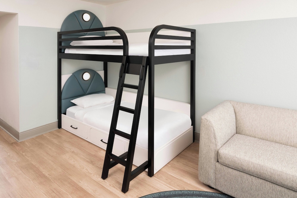 Sheraton Orlando Lake Buena Vista Resort - NEWLY RENOVATED! — Hotel rooms in Orlando, Florida