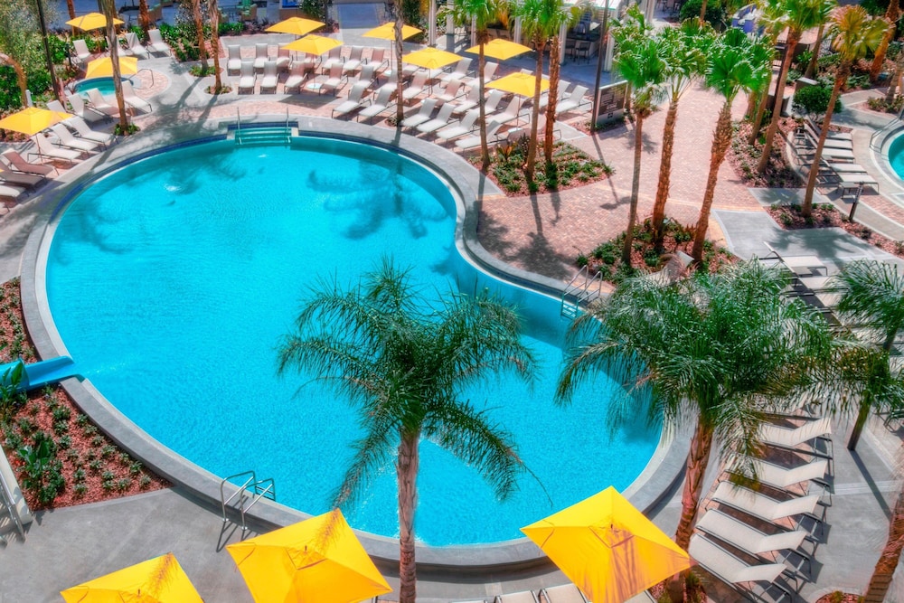 Sheraton Orlando Lake Buena Vista Resort - NEWLY RENOVATED! — Swimming pool in Orlando, Florida