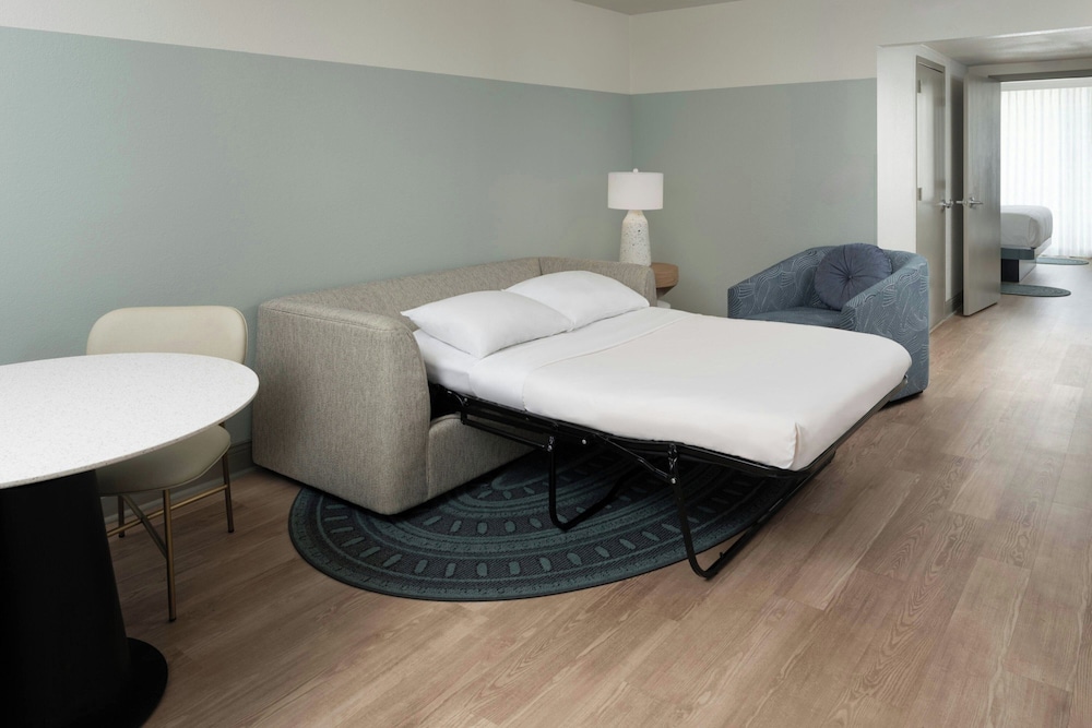 Sheraton Orlando Lake Buena Vista Resort - NEWLY RENOVATED! — Hotel rooms in Orlando, Florida