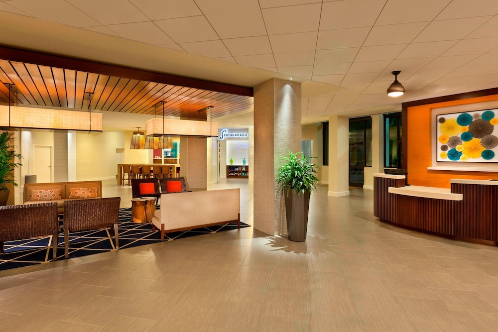 Sheraton Orlando Lake Buena Vista Resort - NEWLY RENOVATED! — Hotel building in Orlando, Florida