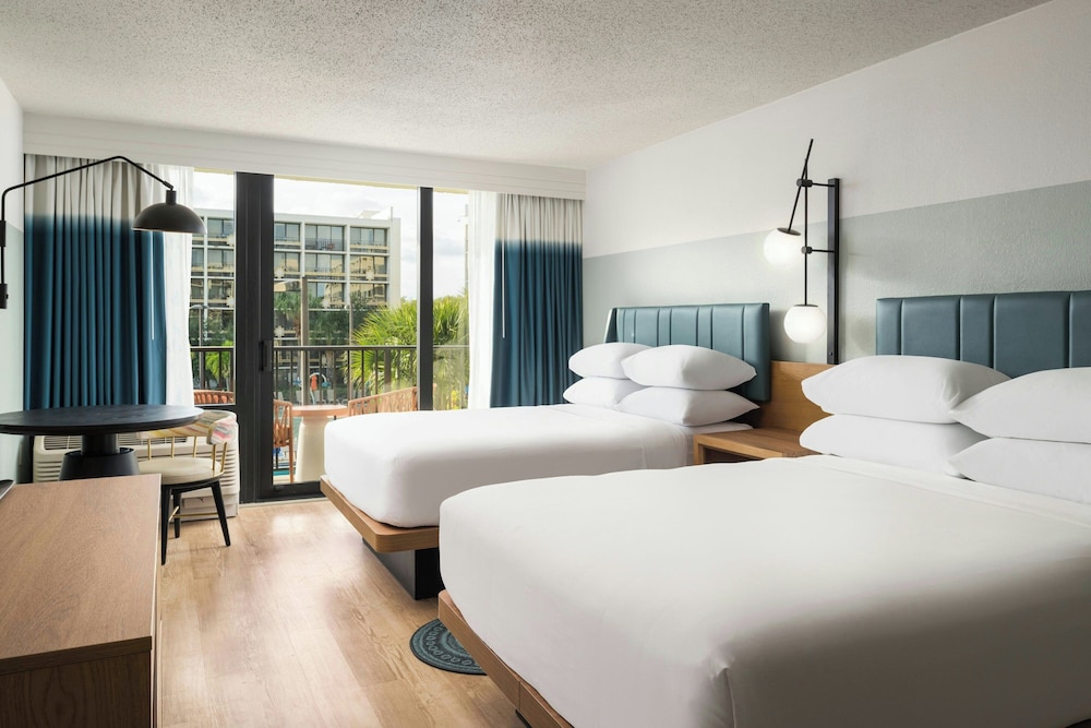 Sheraton Orlando Lake Buena Vista Resort - NEWLY RENOVATED! — Hotel rooms in Orlando, Florida