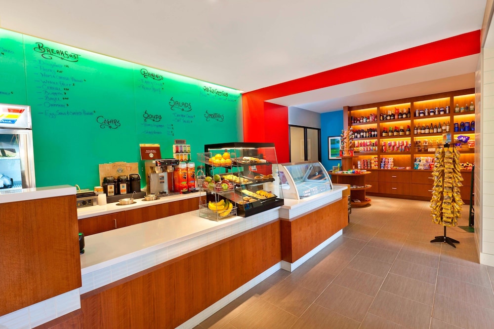 Sheraton Orlando Lake Buena Vista Resort - NEWLY RENOVATED! — Restaurant & bars in Orlando, Florida