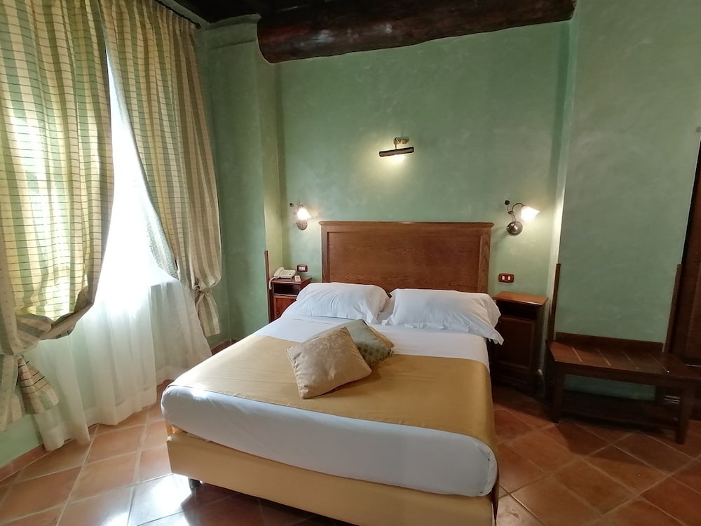 Relais Castrum Boccea — Hotel rooms in Rome, Lazio
