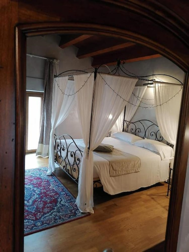 Relais Castrum Boccea — Hotel rooms in Rome, Lazio