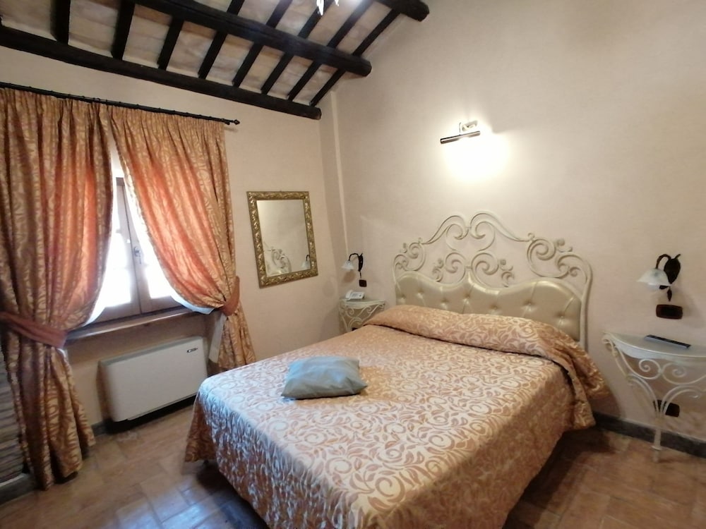 Relais Castrum Boccea — Hotel rooms in Rome, Lazio