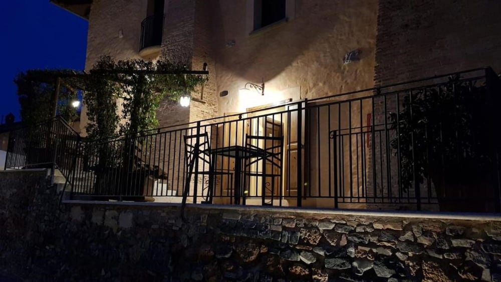 Relais Castrum Boccea — Hotel building in Rome, Lazio