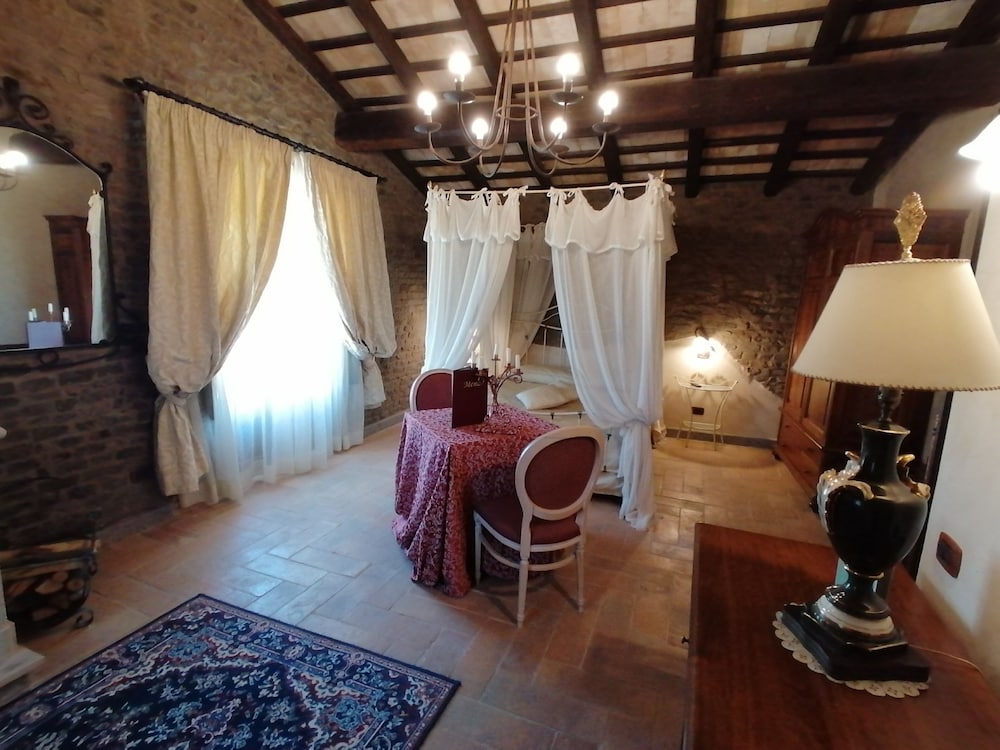 Relais Castrum Boccea — Hotel rooms in Rome, Lazio