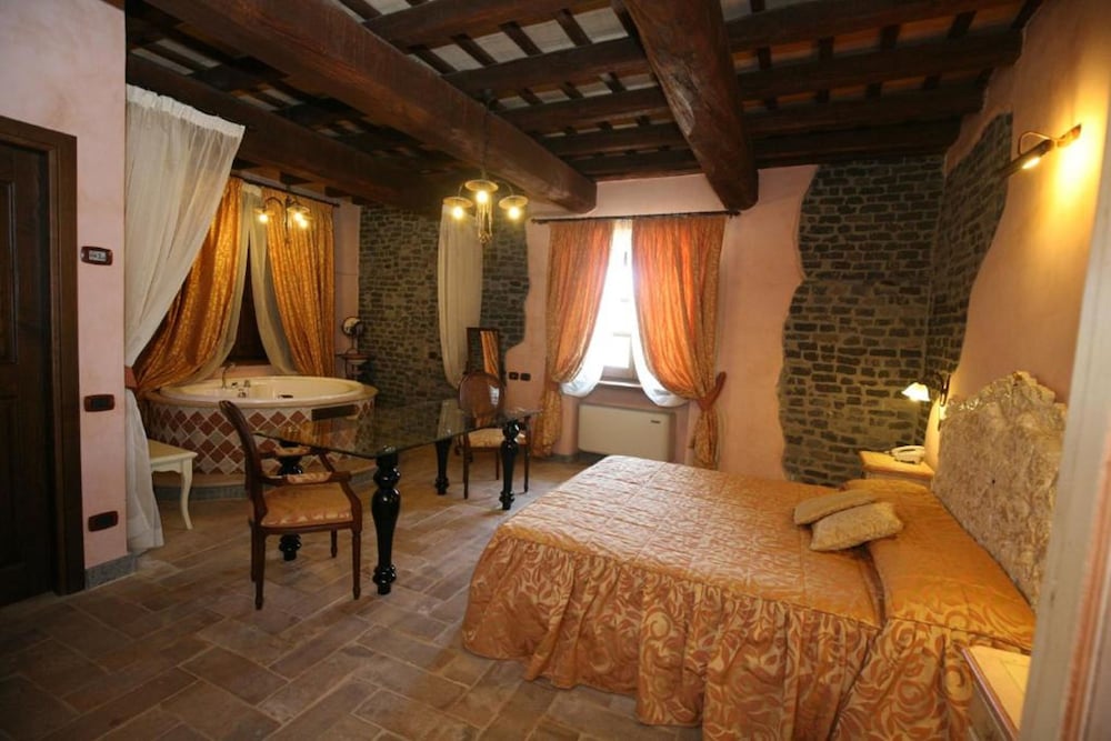 Relais Castrum Boccea — Hotel rooms in Rome, Lazio
