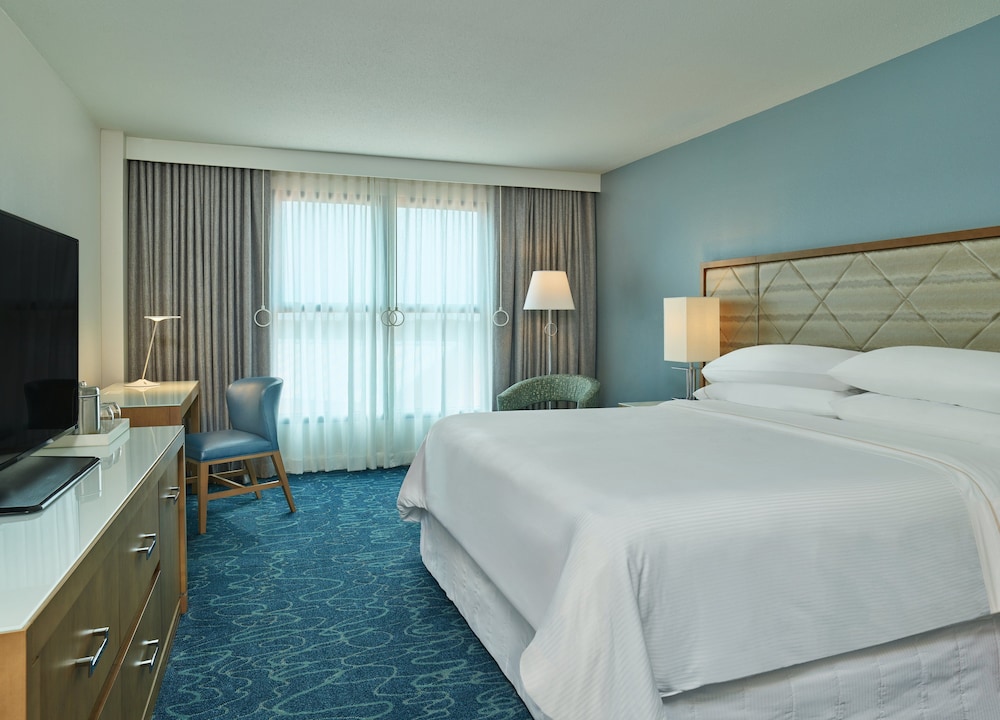 Walt Disney World Dolphin — Hotel rooms in Walt Disney World Resort, Florida