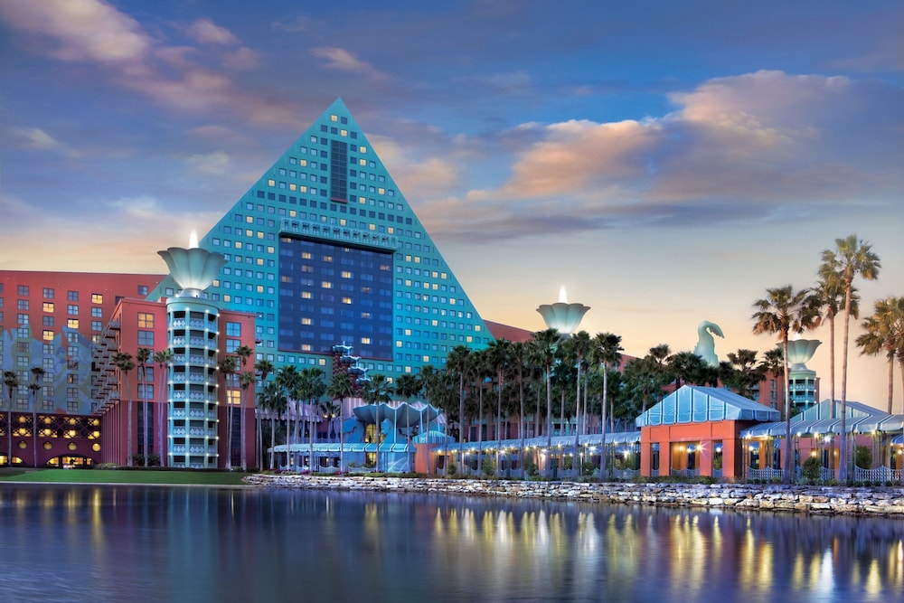 Walt Disney World Dolphin — Hotel building in Walt Disney World Resort, Florida
