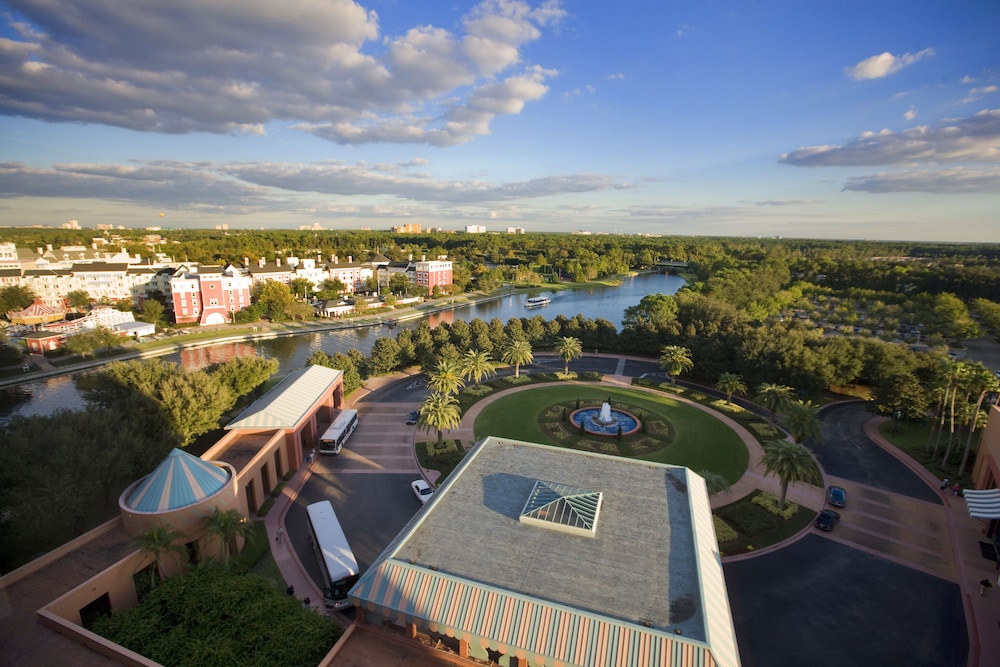 Walt Disney World Swan — Hotel building in Walt Disney World Resort, Florida