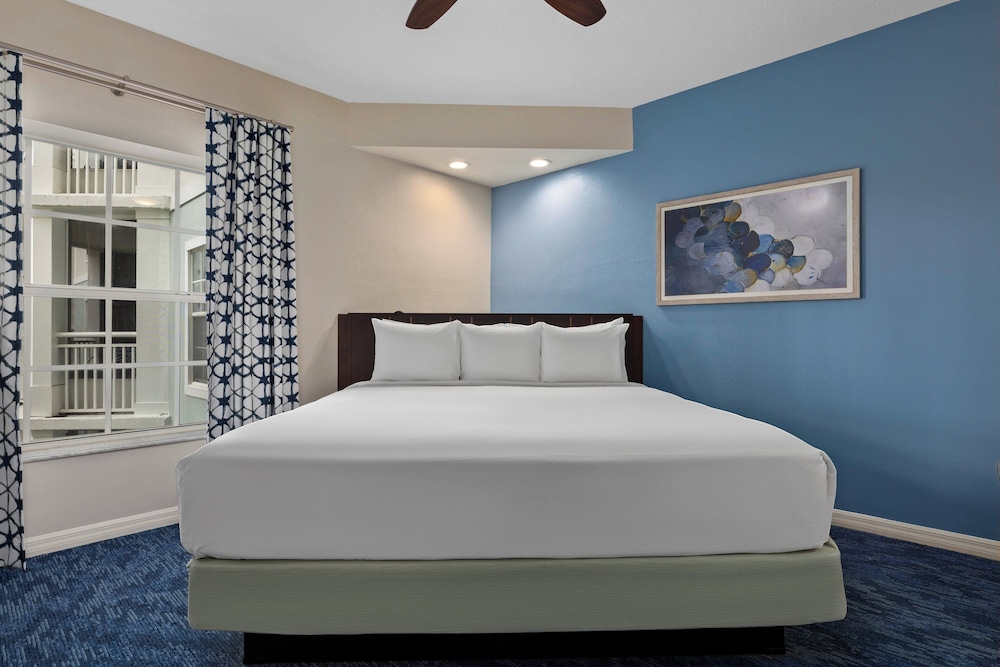 Club Wyndham Cypress Palms — Hotel rooms in Kissimmee, Florida