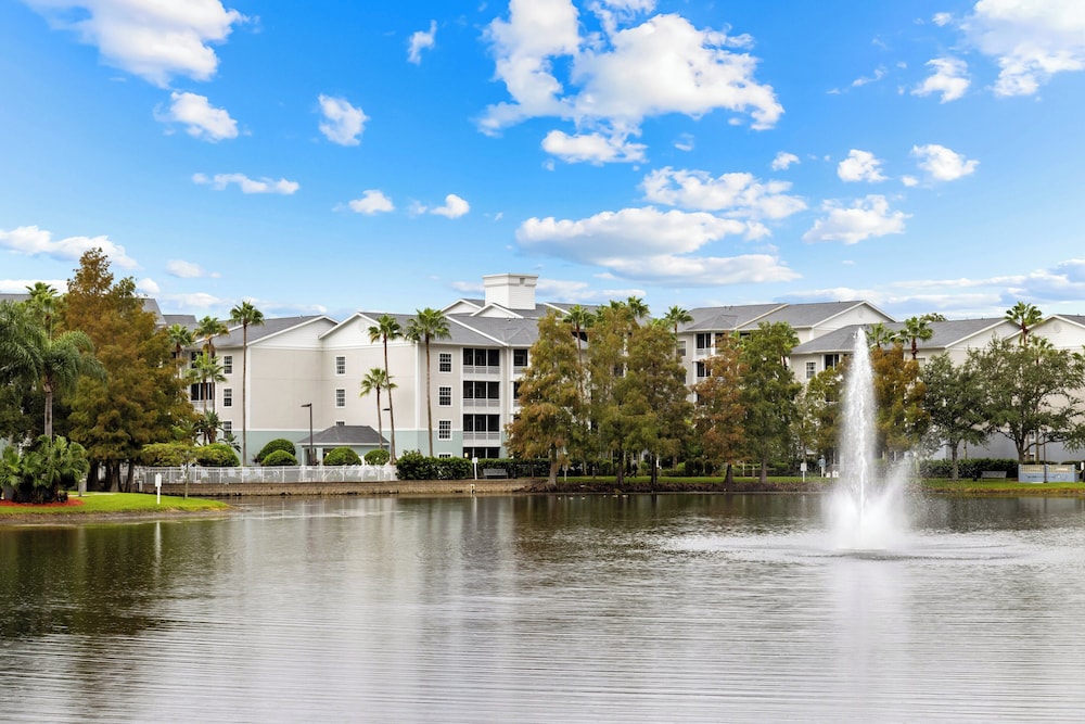 Club Wyndham Cypress Palms — Hotel building in Kissimmee, Florida