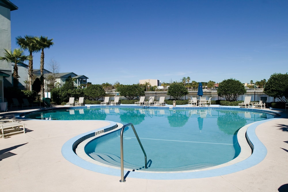 Club Wyndham Cypress Palms — Swimming pool in Kissimmee, Florida