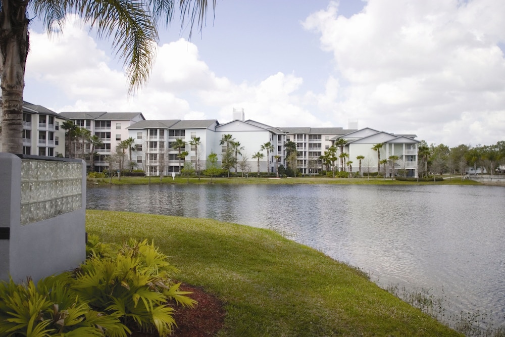 Club Wyndham Cypress Palms — Hotel building in Kissimmee, Florida
