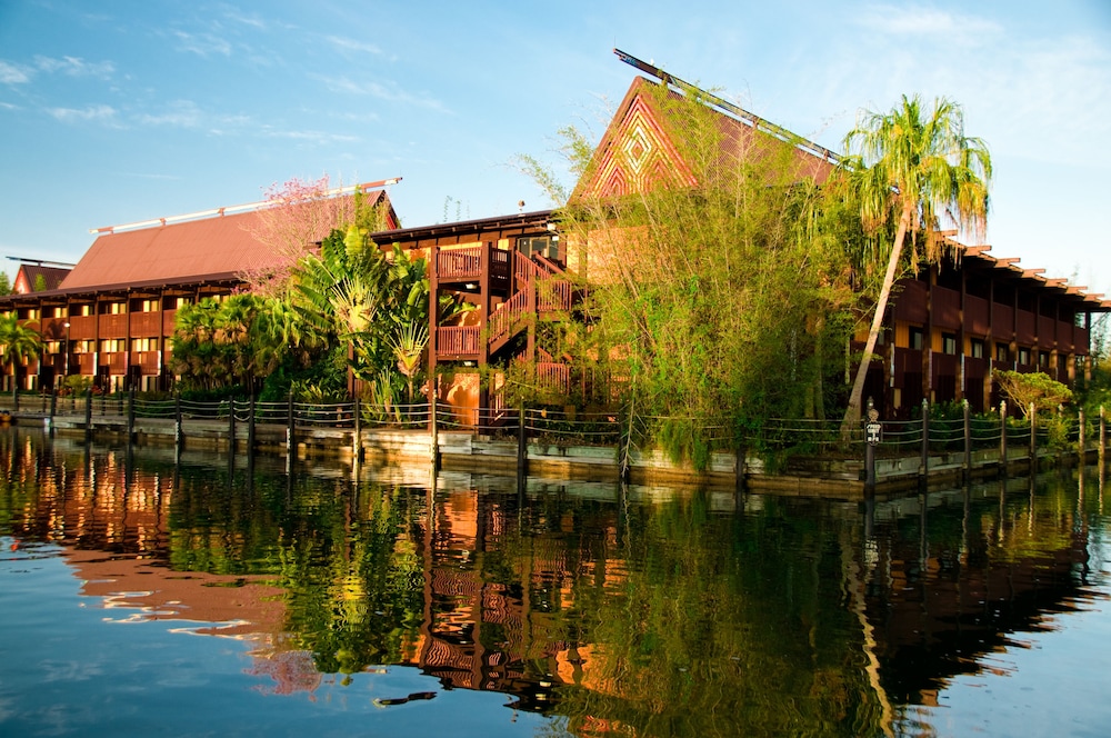 Disney's Polynesian Village Resort — Hotel building in Walt Disney World Resort, Florida