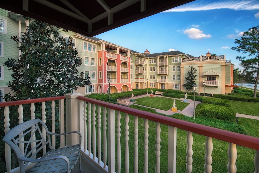 Disney's Saratoga Springs Resort & Spa — Hotel rooms in Lake Buena Vista, Florida