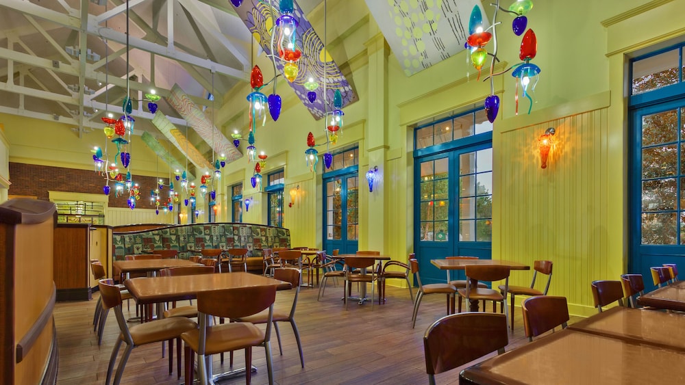Disney's Saratoga Springs Resort & Spa — Restaurant & bars in Lake Buena Vista, Florida