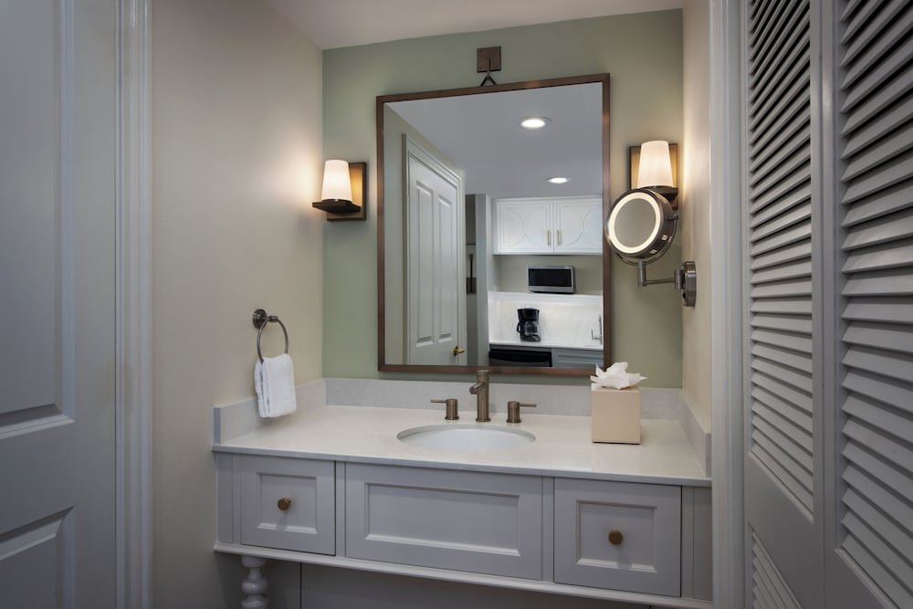 Disney's Saratoga Springs Resort & Spa — Hotel rooms in Lake Buena Vista, Florida