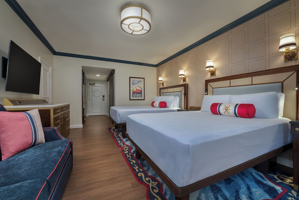 Disney's Yacht Club Resort — Hotel rooms in Walt Disney World Resort, Florida