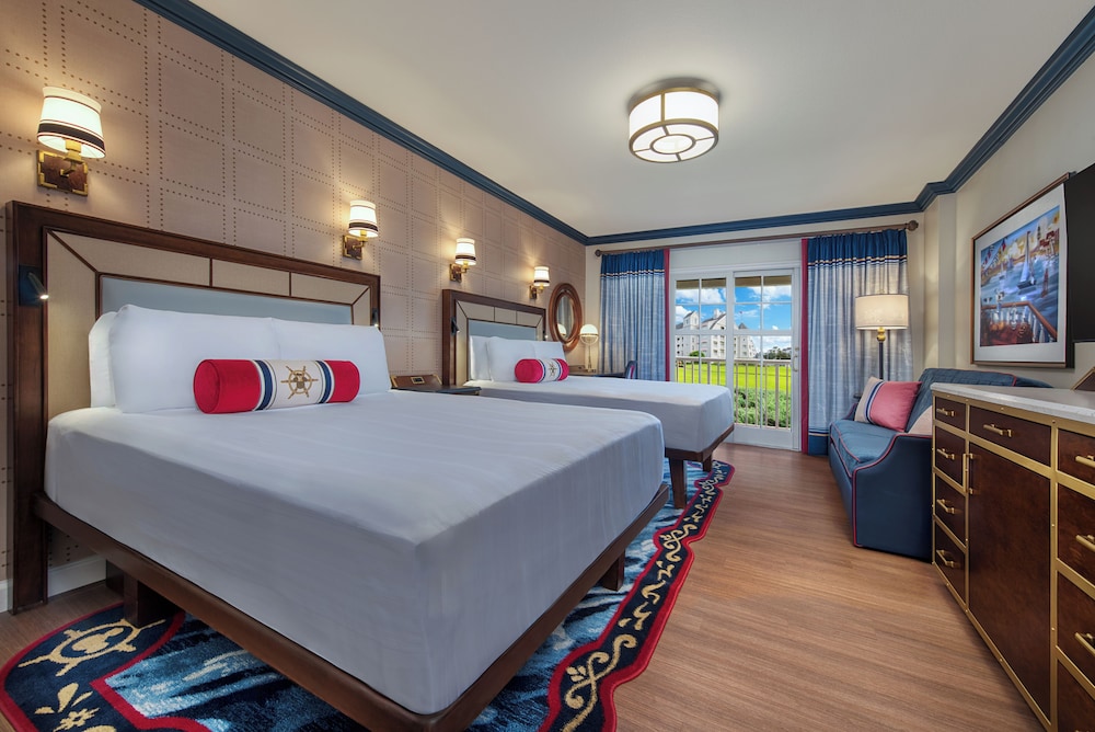 Disney's Yacht Club Resort — Hotel rooms in Walt Disney World Resort, Florida