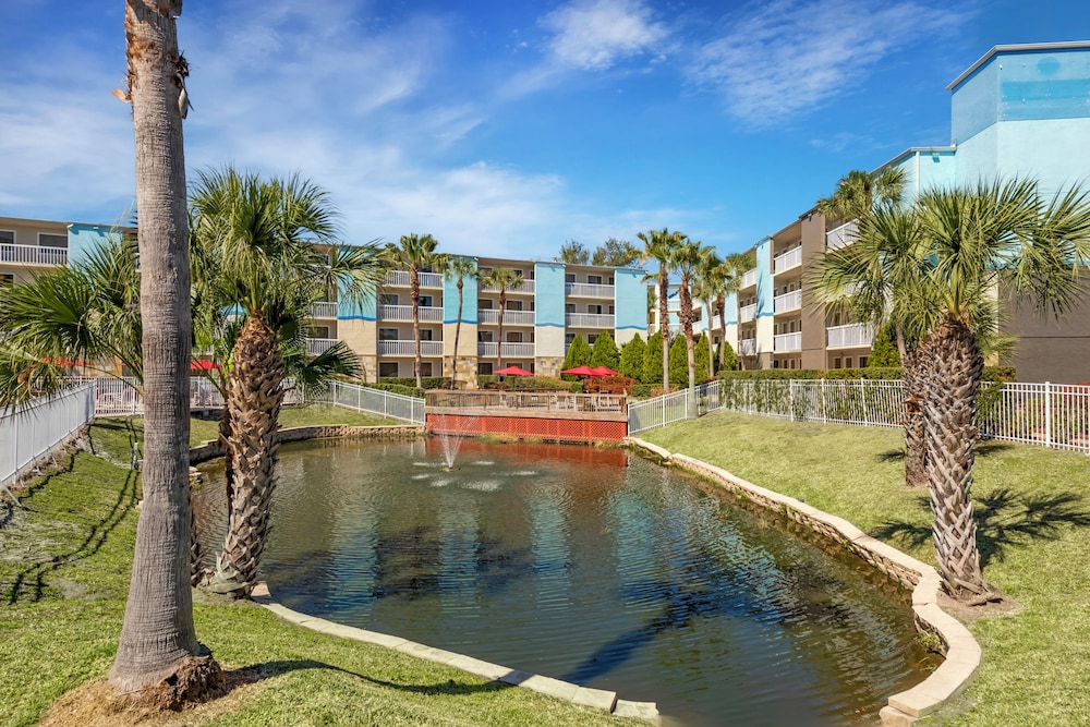 Orlando International Drive North Hotel — Swimming pool in Orlando, Florida
