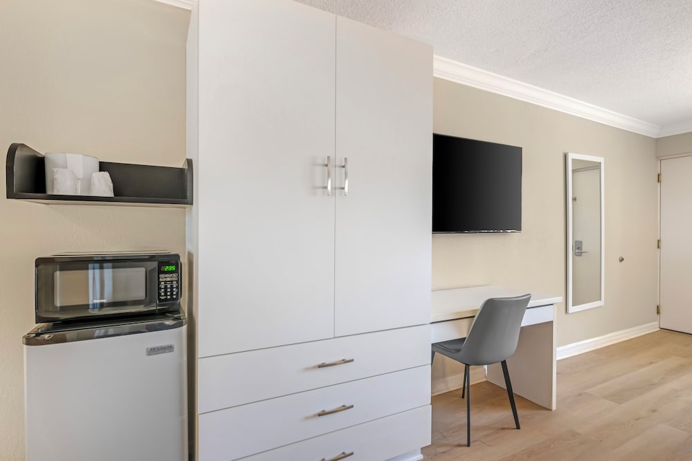 Orlando International Drive North Hotel — Hotel rooms in Orlando, Florida