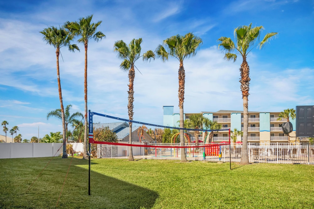 Orlando International Drive North Hotel — Swimming pool in Orlando, Florida