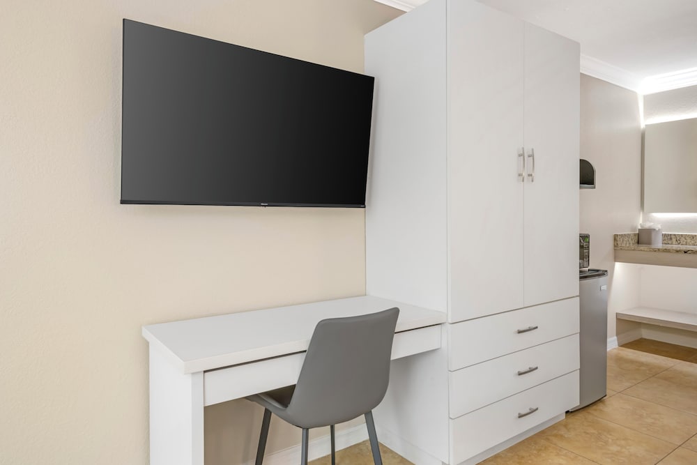 Orlando International Drive North Hotel — Hotel rooms in Orlando, Florida