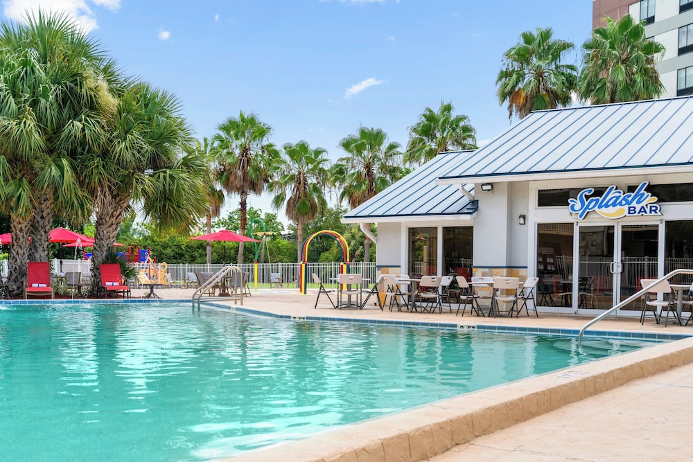 Orlando International Drive North Hotel — Swimming pool in Orlando, Florida