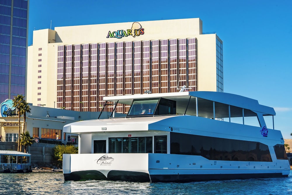 The Aquarius Casino Resort, BW Premier Collection — Hotel building in Laughlin, Nevada