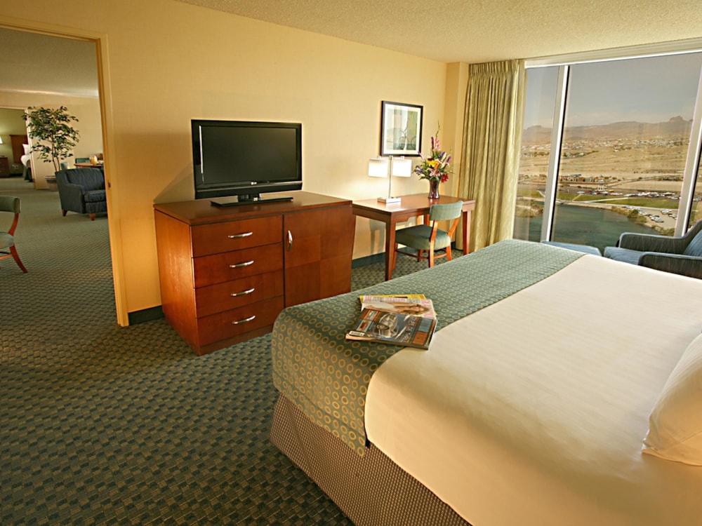 The Aquarius Casino Resort, BW Premier Collection — Hotel rooms in Laughlin, Nevada