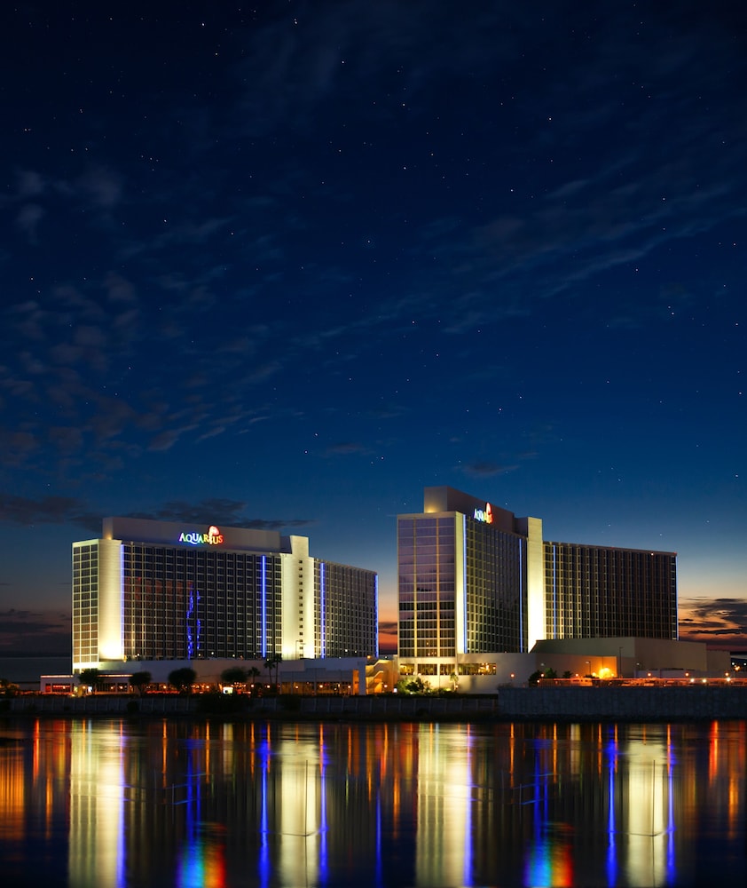 The Aquarius Casino Resort, BW Premier Collection — Hotel building in Laughlin, Nevada