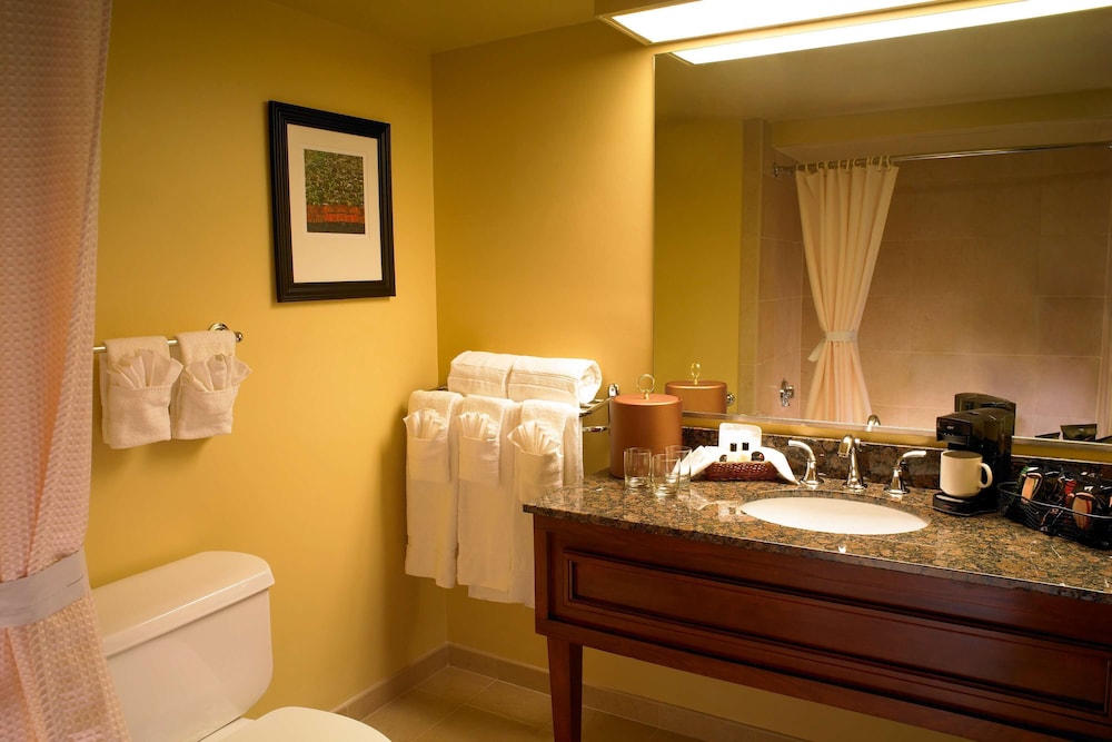 The Aquarius Casino Resort, BW Premier Collection — Hotel rooms in Laughlin, Nevada