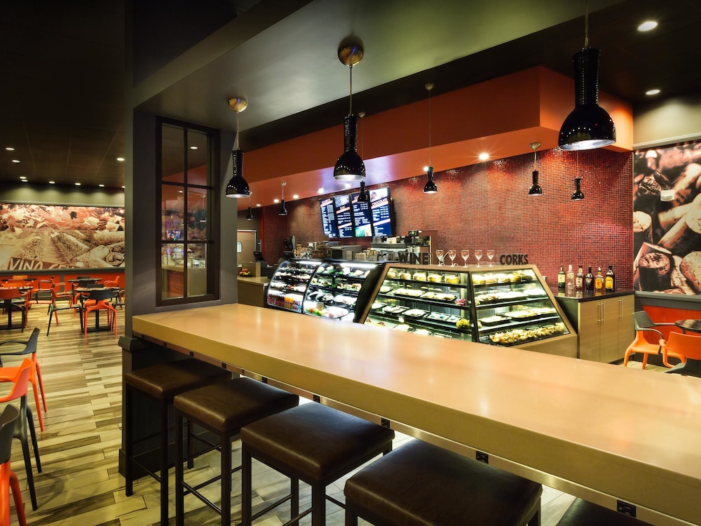 The Aquarius Casino Resort, BW Premier Collection — Restaurant & bars in Laughlin, Nevada