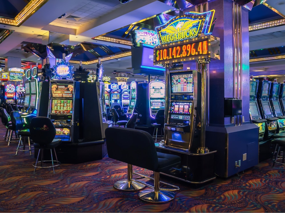The Aquarius Casino Resort, BW Premier Collection — Sports & recreation in Laughlin, Nevada