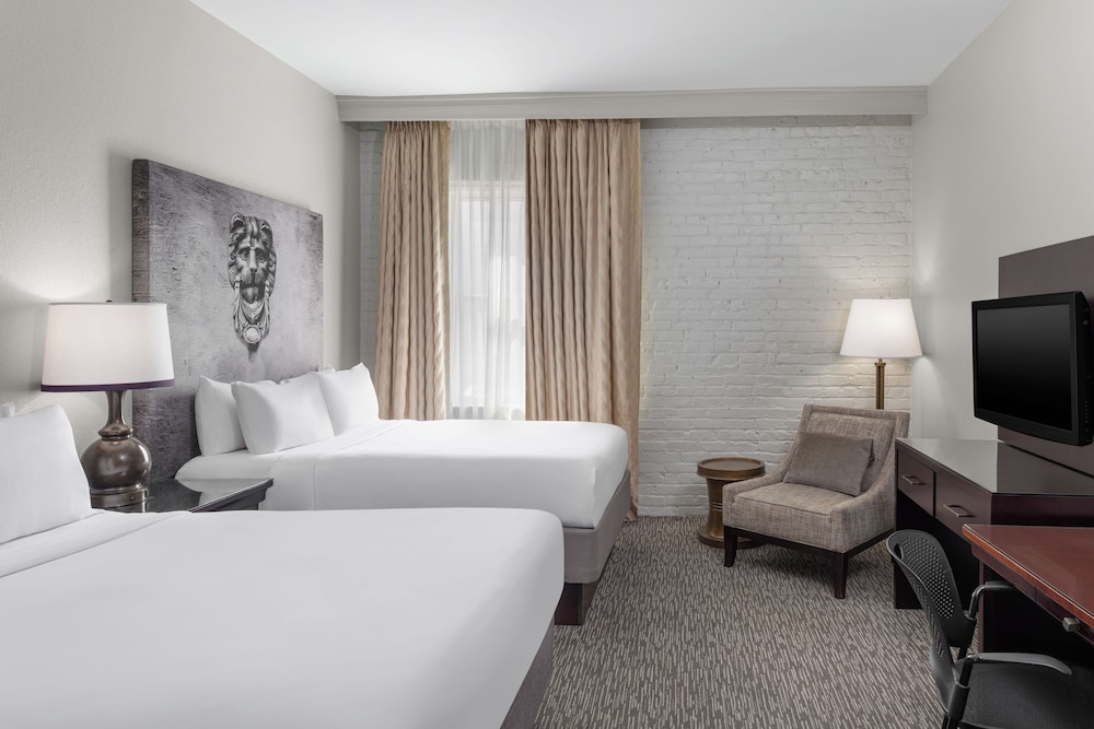 Crowne Plaza New Orleans French Qtr - Astor by IHG — Hotel rooms in New Orleans, Louisiana
