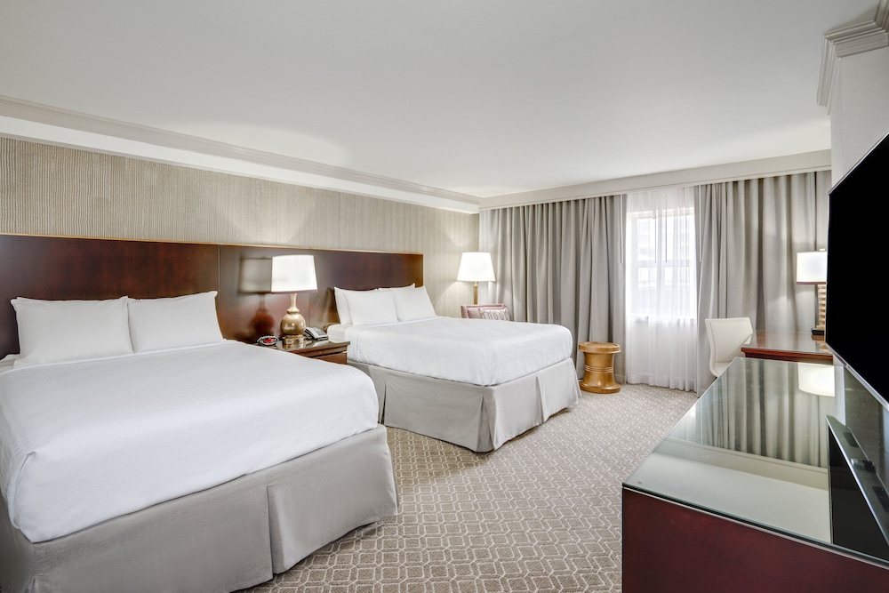 Crowne Plaza New Orleans French Qtr - Astor by IHG — Hotel rooms in New Orleans, Louisiana