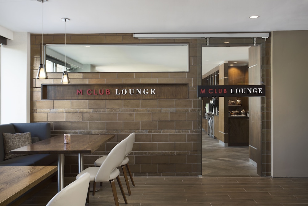Auburn Hills Marriott Pontiac — Restaurant & bars in Pontiac, Michigan