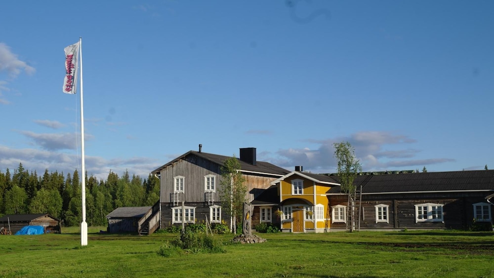 Elves Village Hotel — Hotel building in Kittilä, Lapland