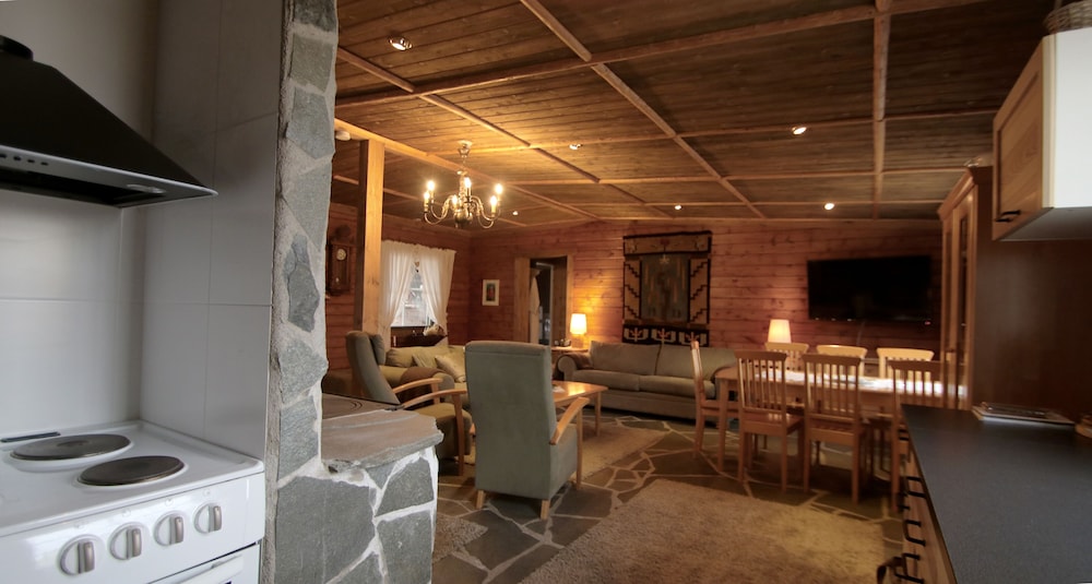 Elves Village Hotel — Hotel rooms in Kittilä, Lapland