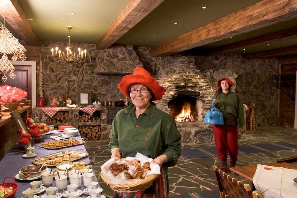 Elves Village Hotel — Restaurant & bars in Kittilä, Lapland