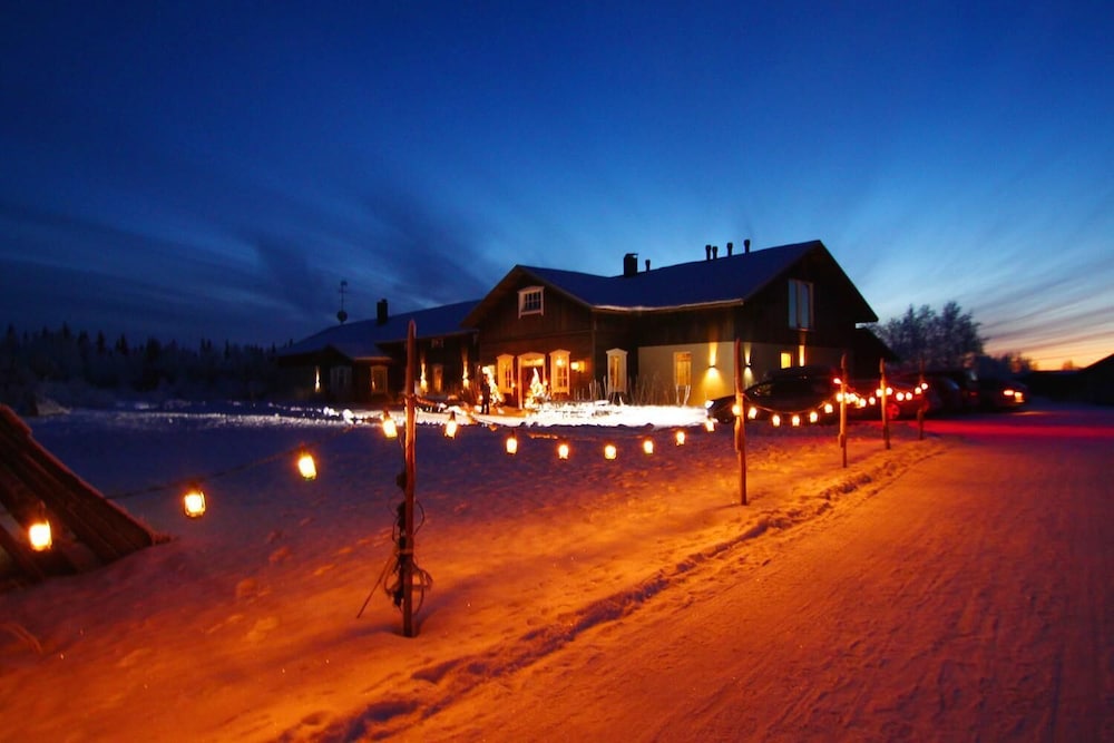 Elves Village Hotel — Hotel building in Kittilä, Lapland